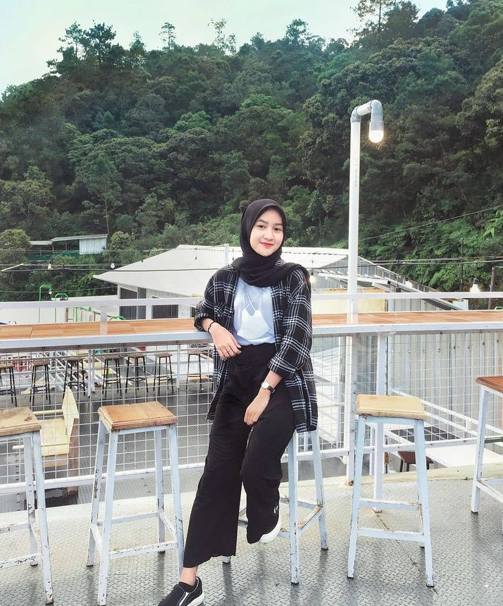 OOTD Hijab Casual: Inspirasi Fashion untuk Aktivitas Sehari-hari